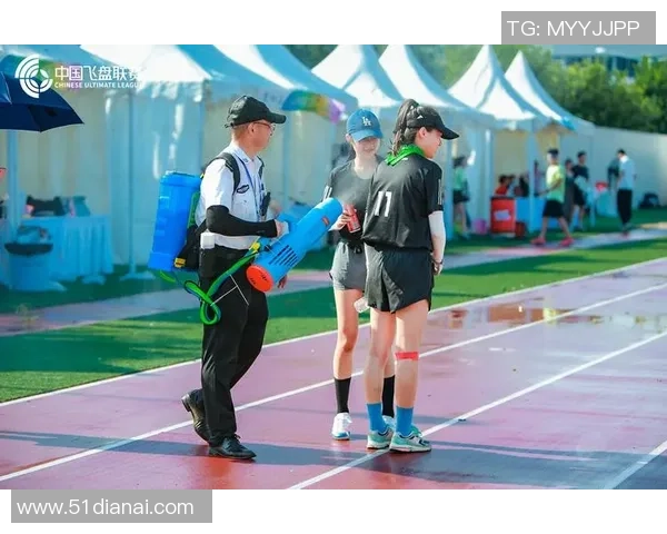 武汉飞盘队在攀岩联赛中的精彩表现与状态分析